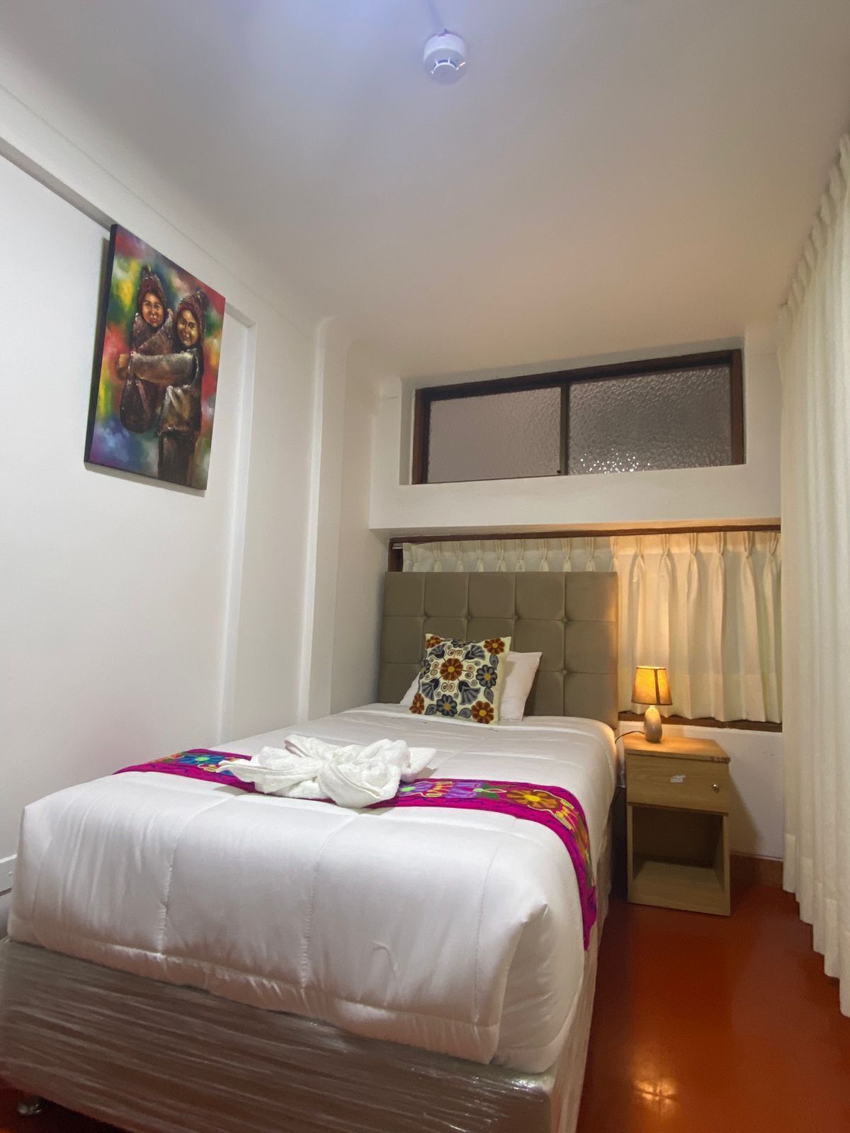 Habitación individual estándar | Wifi gratis y ropa de cama