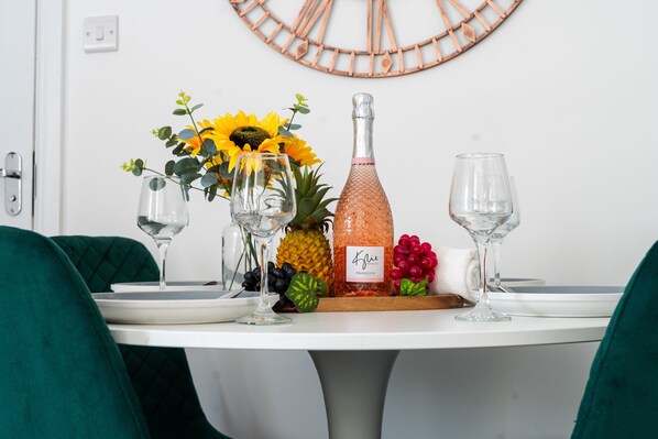 Dining - Open Mind Property - Luxury Flat with One Bedroom (Bognor Regis)