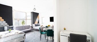 Open Mind Property - Luxury Flat with One Bedroom