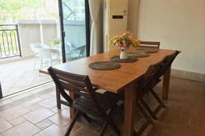 Dining - Shuangyue Bay Vanke Scenic Apartment Villa Guesthouse (Huidong)