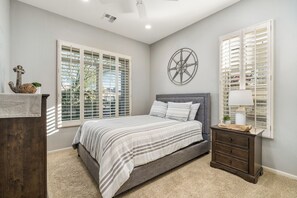 3 bedrooms, iron/ironing board, WiFi, bed sheets - First hole on Legendary TPC Scottsdale! (Scottsdale)