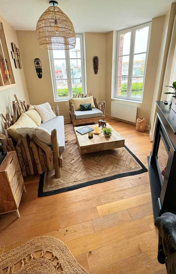 Suite Exotique Avec Cinéma, Spa Privé & Déco Savane , Enjoy Your Life - Amiens