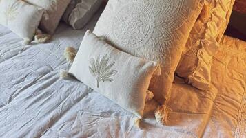 2 chambres, Wi-Fi, literie fournie