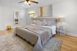 5 habitaciones, tabla de planchar con plancha, wifi y ropa de cama