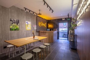 Unclassified image, 5 of 17, button - Iforest Hostel (The Bund, Dashijie Metro Station) (Shanghai)