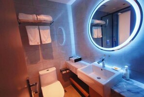 Bathroom - Zhengzhou Xinyang Lingrui Building Hotel (Provincial People's Hospital Metro Station) (Zhengzhou)