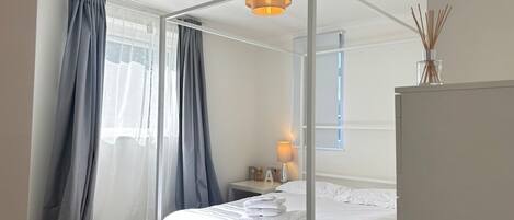 1 bedroom, iron/ironing board, free WiFi