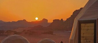 Nael desert camp & tour