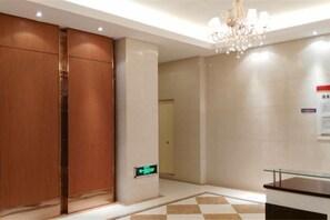 Ảnh chưa phân loại, 3 trong số 32 ảnh, nút