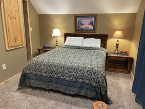 4 soverom, strykejern/-brett, wi-fi (inkludert) og sengetøy