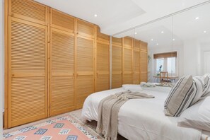 2 makuuhuonetta, silitysrauta/-lauta, ilmainen Wi-Fi, vuodevaatteet