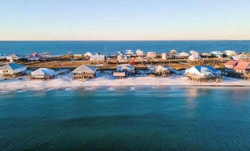 Sonny Side~Beach Front~Private Heated Pool