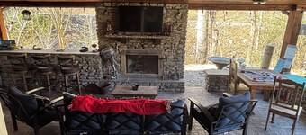 The Cedar Cabin at Center Hill Lake