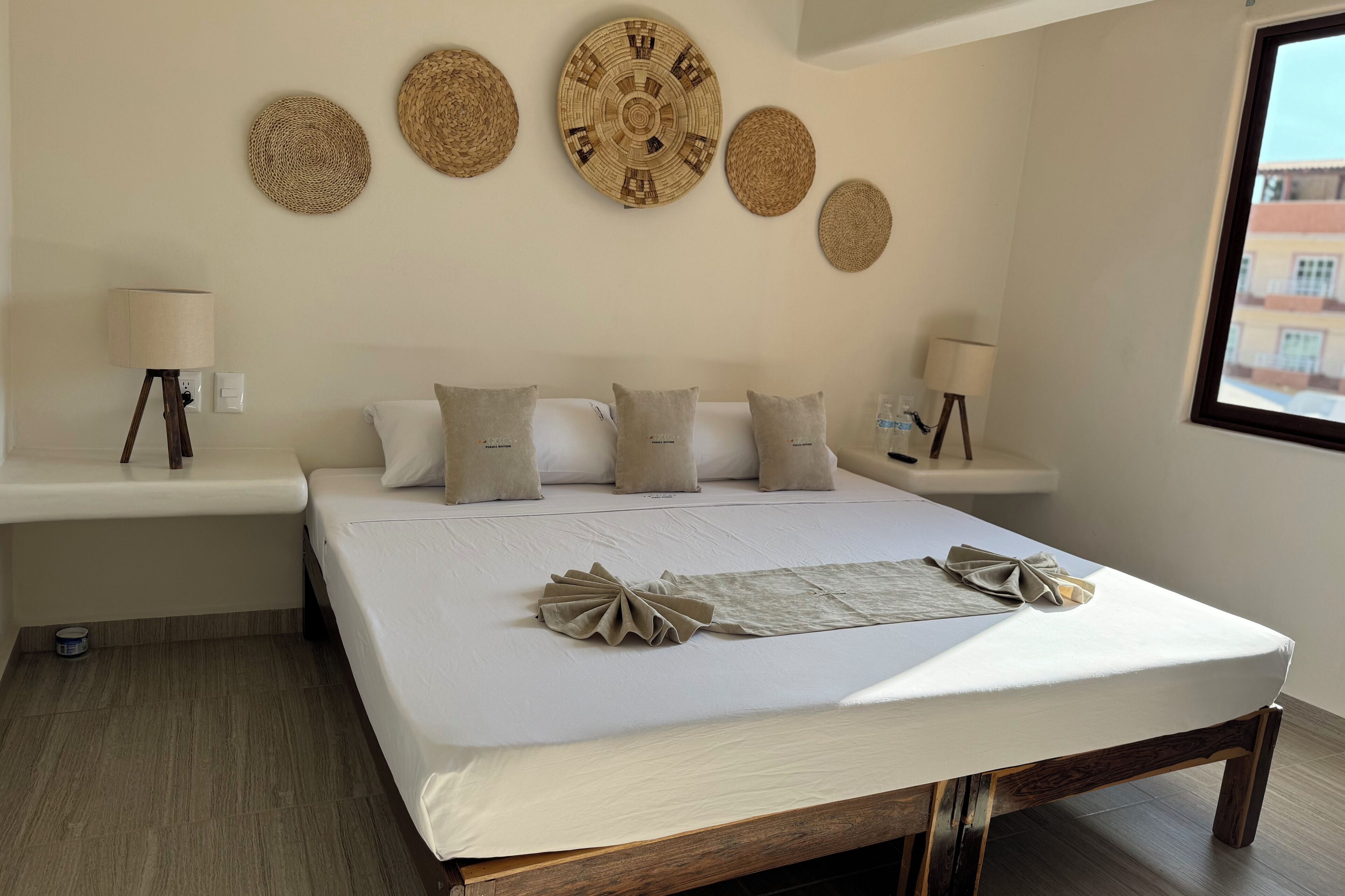 Deluxe Double Room | Iron/ironing board, free WiFi