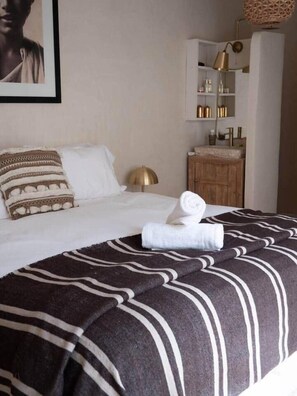 3 slaapkamers, een kluis op de kamer, gratis wifi, beddengoed