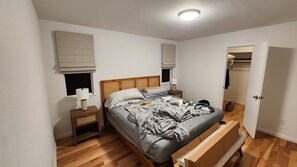 2 bedrooms, WiFi, bed sheets