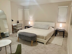 3 soveværelser, pengeskab på værelset, skrivebord, Wi-Fi