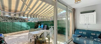 T1 Family with Terrace, Swimming Pool, Beach 6 Min. walk and Aqualand 2 Min. away