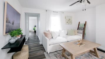 تلفزيون ذكي، كُتُب