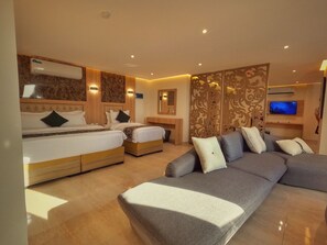 Egyptian cotton sheets, premium bedding, down comforters - Grand Season hotel (Aqaba)