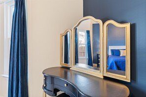 4 chambres, fer et planche à repasser, Wi-Fi, draps fournis