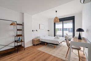1 chambre, fer et planche à repasser, Wi-Fi gratuit
