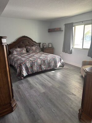 4 chambres, lit parapluie, Wi-Fi