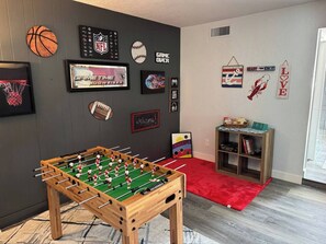 Spielezimmer