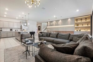 スマートテレビ、テレビゲーム、テーブルサッカー台