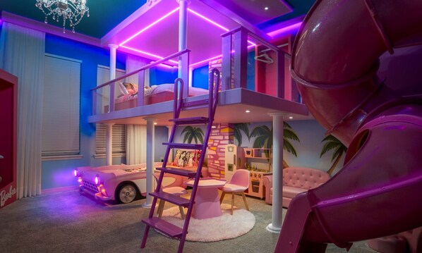 Children’s area - Game Room, Themes, View of Fireworks, Dogs OK (Davenport)
