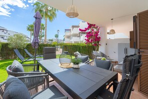 Outdoor dining - Casa Indalo (Mar de Pulpi) (San Juan de los terreros)