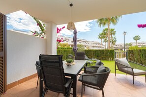 Outdoor dining - Casa Indalo (Mar de Pulpi) (San Juan de los terreros)