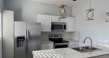 Cristina's Casita: 1-bedroom cottage in sunny Lake Havasu City