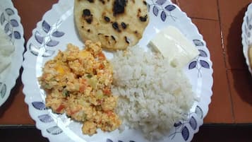 Daily local cuisine breakfast for a fee