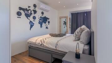 1 slaapkamer, een strijkplank/strijkijzer, gratis wifi, beddengoed