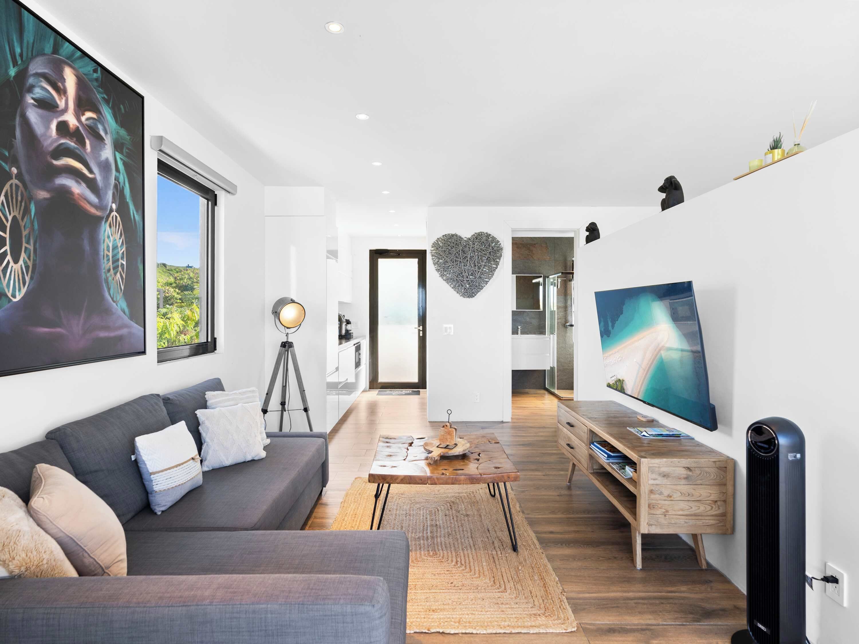 Smart TV, offices
