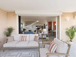 Smart TV - 3BR Townhouse in Pelican Key w/ Pool & Beach Acess (Pelican Key)