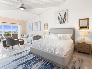 3 soveværelser, skrivebord, internetforbindelse, sengetøj