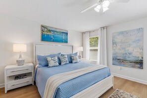 6 bedrooms, iron/ironing board, WiFi, bed sheets