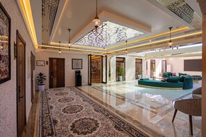 Lobby - Volidam hotel (Samarkand)