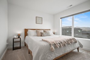 4 bedrooms, iron/ironing board, travel cot, free WiFi