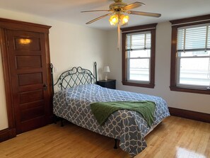 3 bedrooms, WiFi, bed sheets