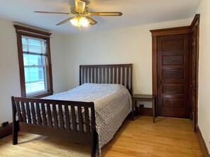 3 bedrooms, WiFi, bed sheets - Spacious 3-bedroom apartment with WiFi, AC in amazing Everett (Everett)
