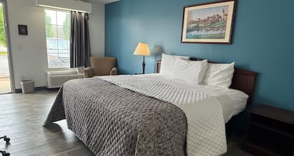 Brentwood Inn & Suites