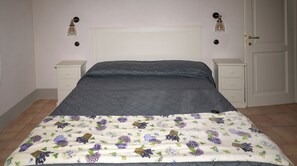 5 Schlafzimmer, Bügeleisen/Bügelbrett, WLAN, Bettwäsche