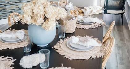 Bohemian Oceanfront family getaway in CB!