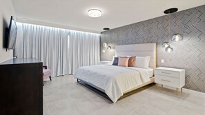 5 bedrooms, iron/ironing board, free WiFi, bed sheets
