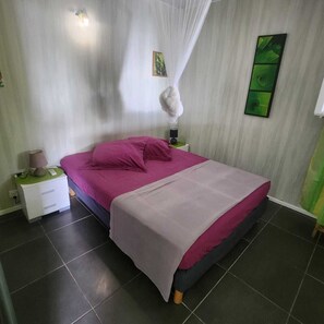 1 bedroom, iron/ironing board, travel cot, WiFi