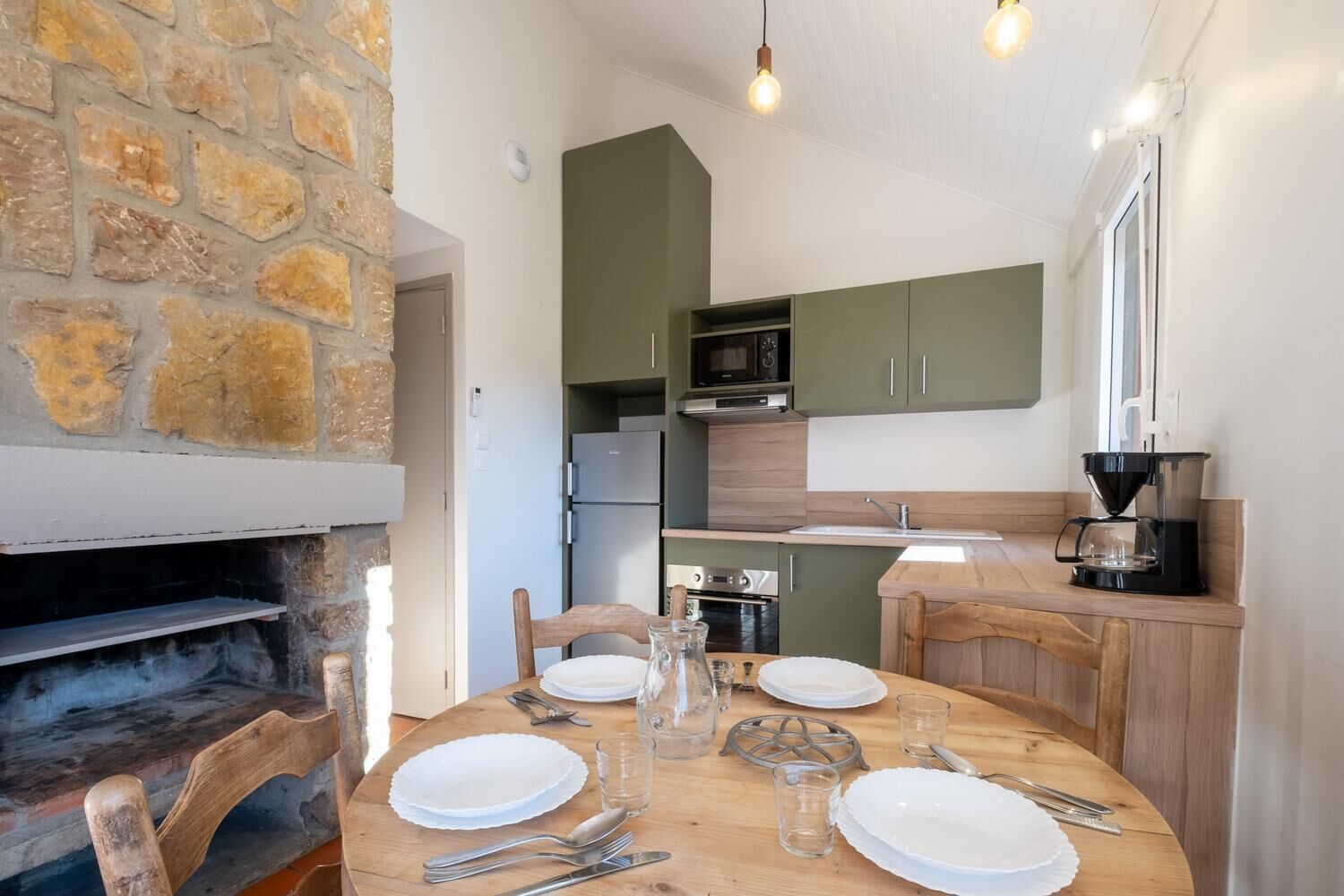 Frigorifero, microonde, forno, lavastoviglie