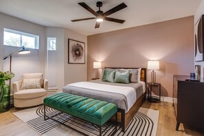 4 habitaciones, escritorio, tabla de planchar con plancha y wifi gratis 